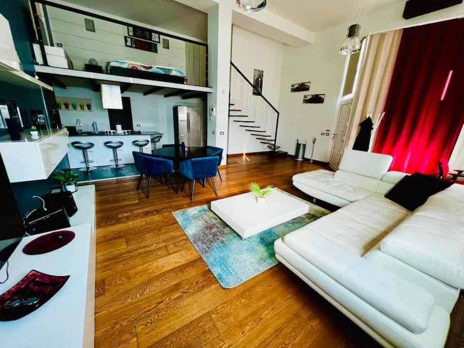 Moderno Loft Alle Porte Di Milano - 115Mq - 3 Posti 코르마노 외부 사진